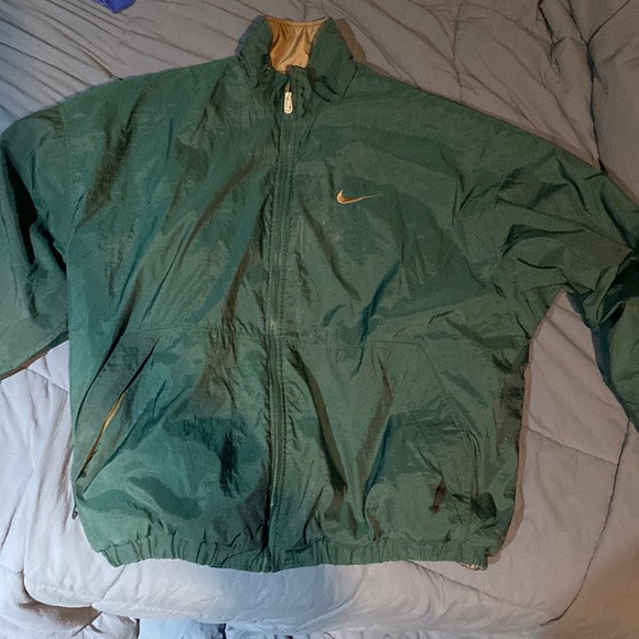 Nike jacket - Picture 1 of 4